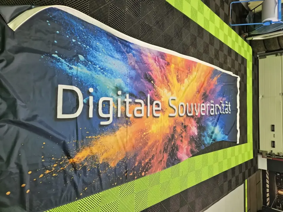 Digitale Souveränität Fahne – Flaggengestaltung Hamburg