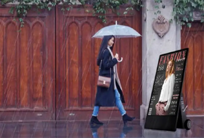 Wetterfestes Digital Display bei Regen