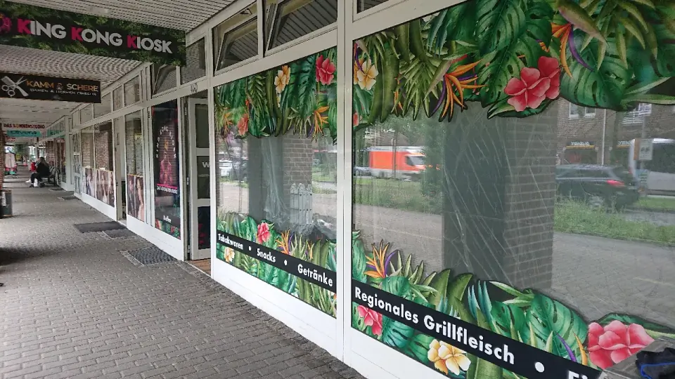 Fensterfolie mit Branding und Sichtschutz – King Kong Kiosk Hamburg