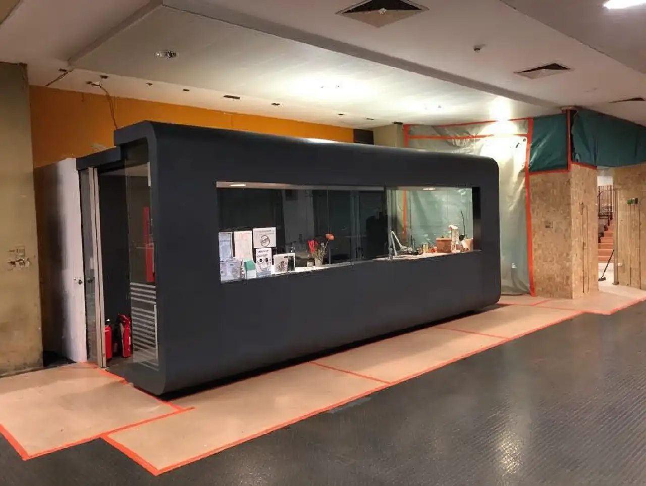 Universität Hamburg Infostand Nachher