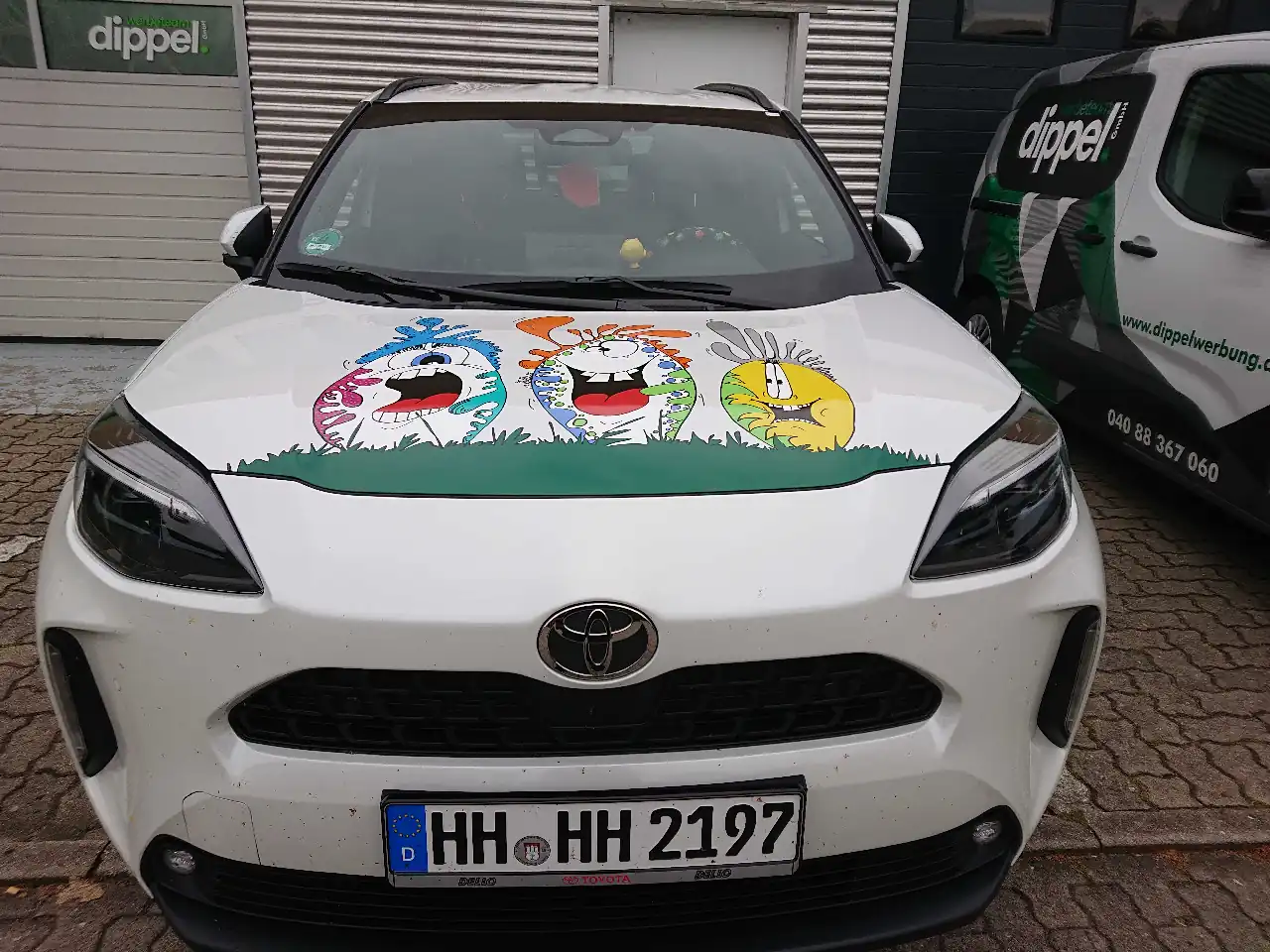 Yaris Cross Fahrzeugbeschriftung Nachher